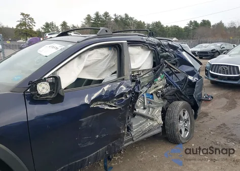 2022 Toyota Rav4 Xle z USA, uszkodzony, nr VIN 2T3P1RFV0NW249534